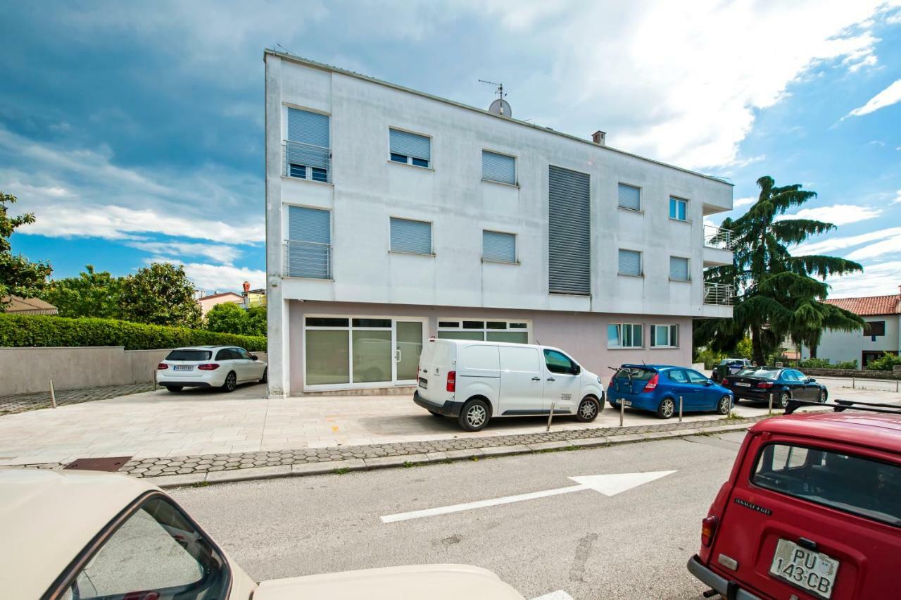 Apartment Canna Rovinj Buitenkant foto